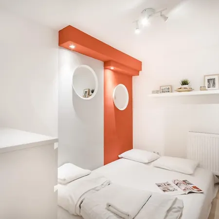 Bpr Red Tower Duplex Apartment *