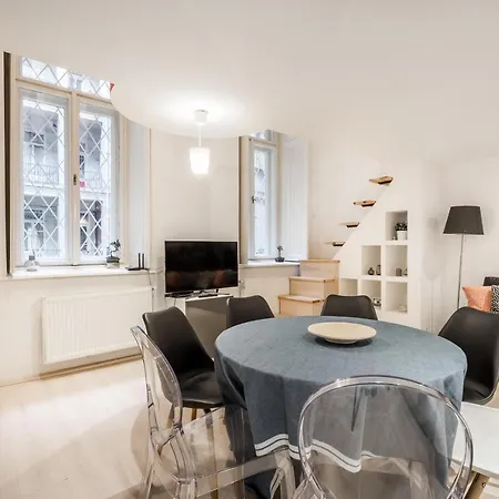 Bpr Red Tower Duplex Budapest